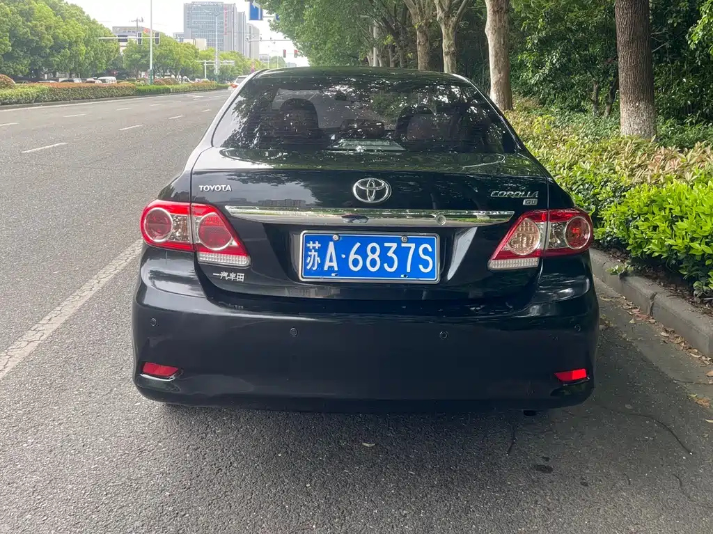 TOYOTA COROLLA 2013