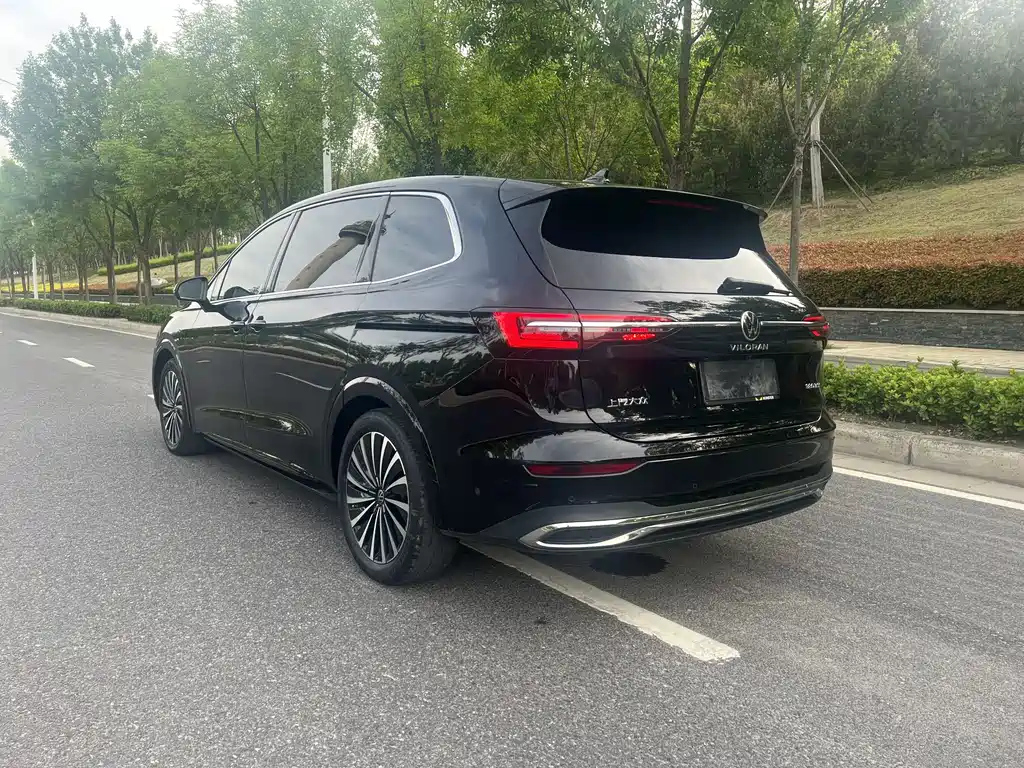 VOLKSWAGEN VILORAN 2022