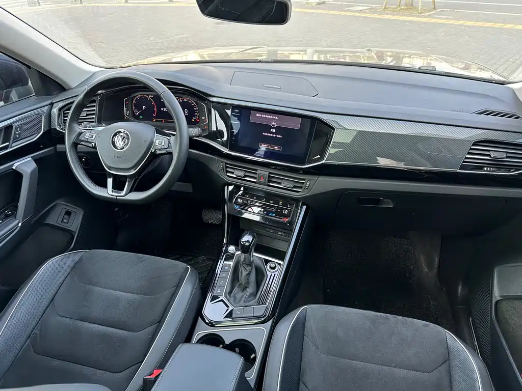 VOLKSWAGEN TAYRON 2020