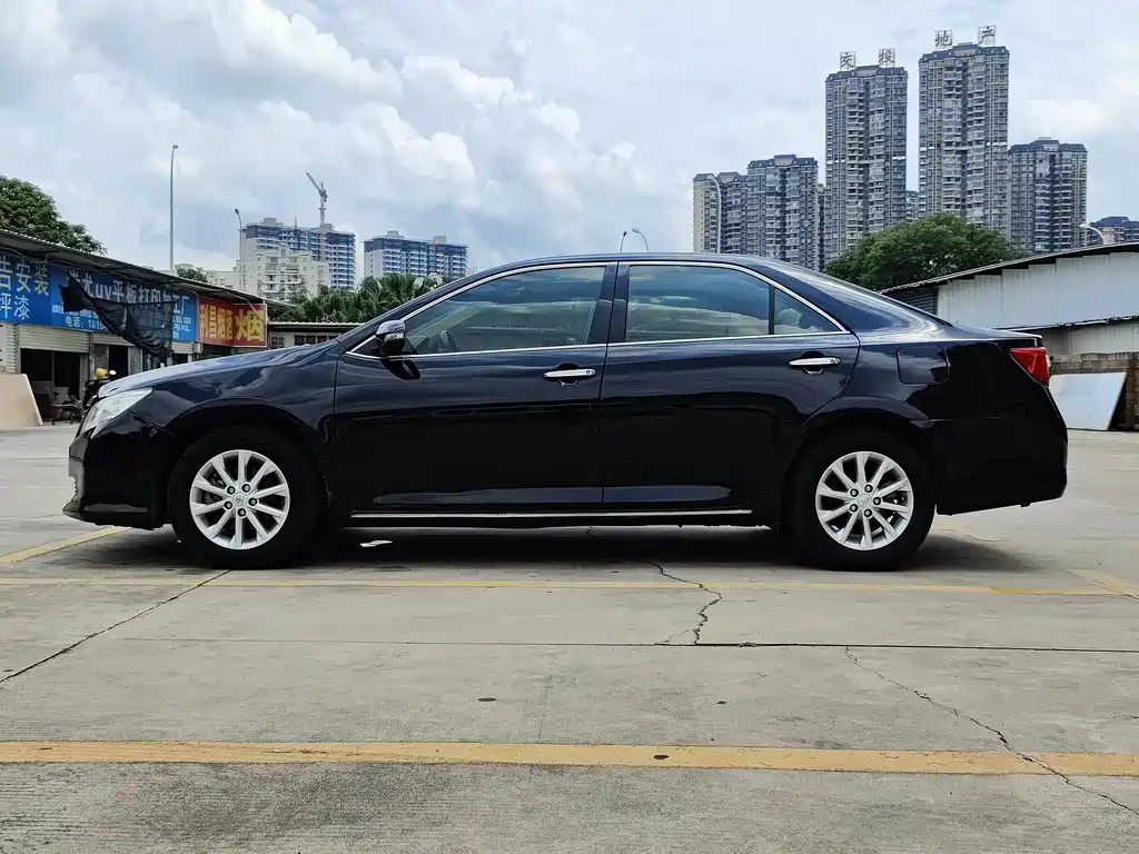 TOYOTA CAMRY 2014