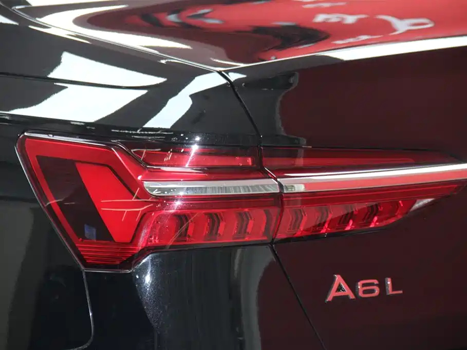 AUDI A6L 2021