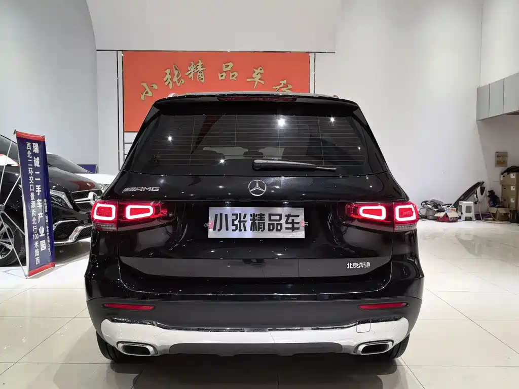 MERCEDES BENZ GLB 2023