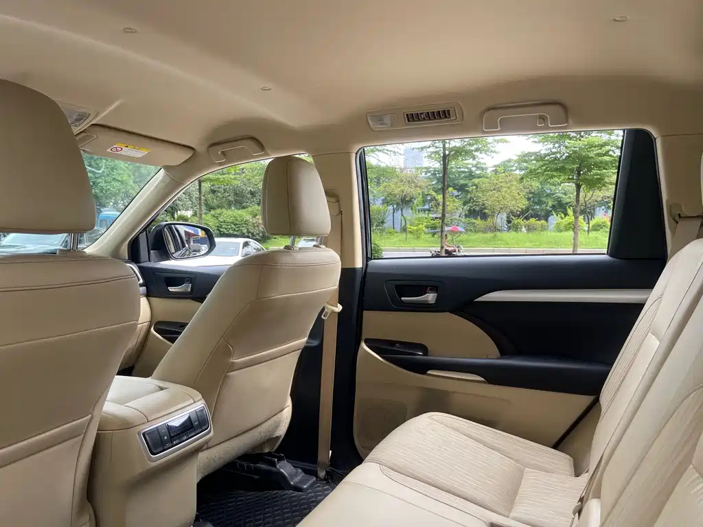 TOYOTA HIGHLANDER 2021