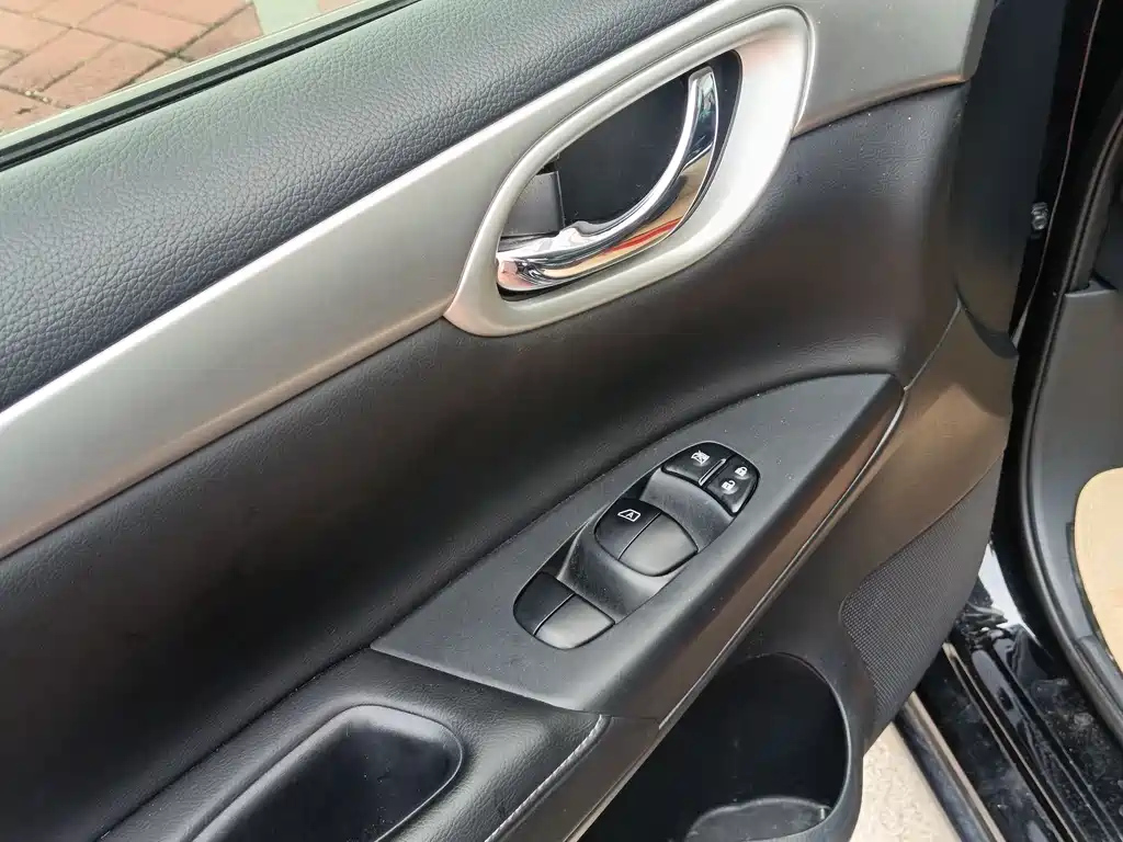 NISSAN SYLPHY 2022