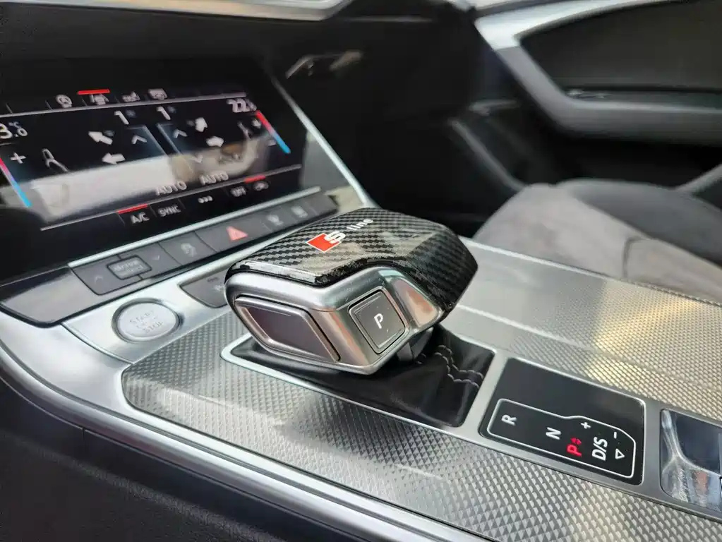AUDI A6L 2020