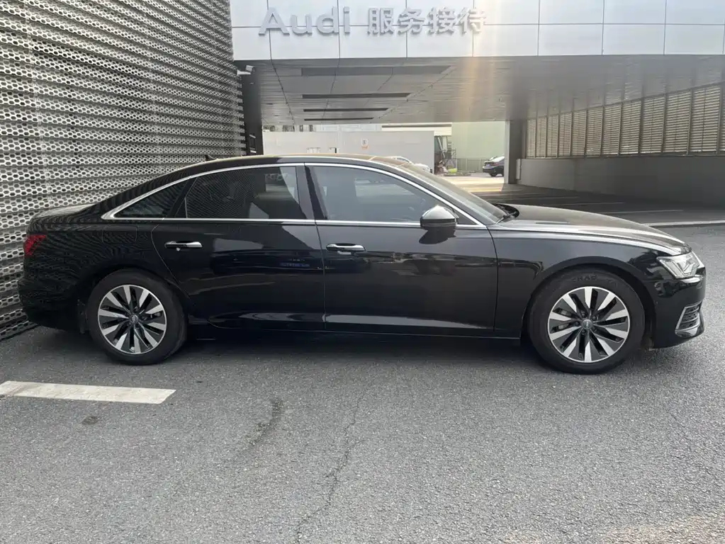 AUDI A6L 2022