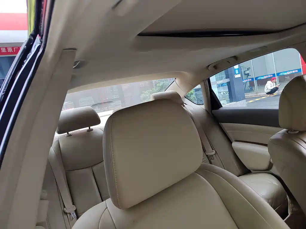 NISSAN TEANA 2012