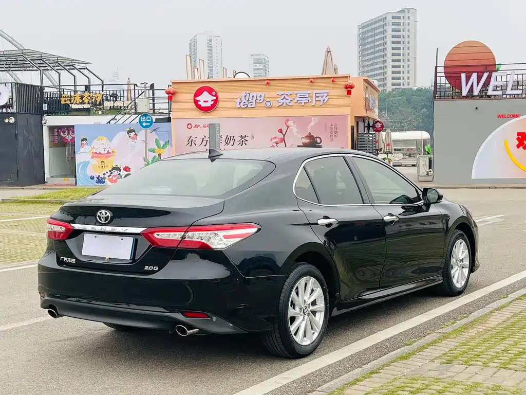 TOYOTA CAMRY 2021