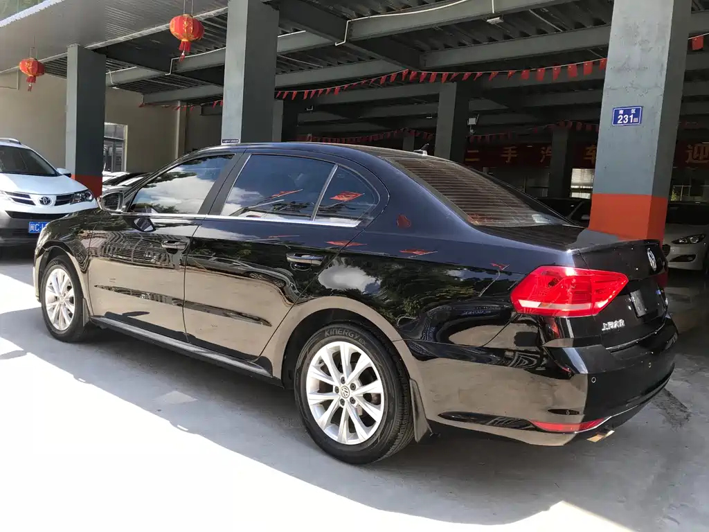 VOLKSWAGEN LAVIDA 2017