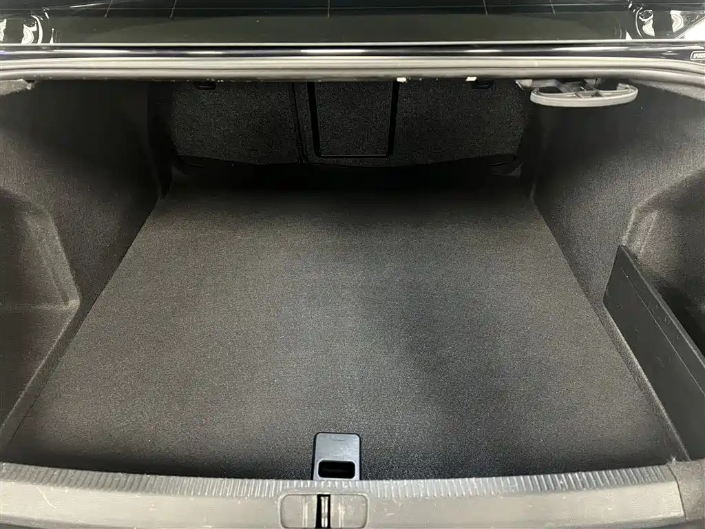 VOLKSWAGEN MAGOTAN 2016