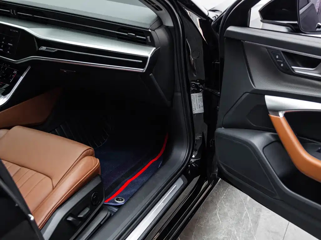 AUDI A6L 2021
