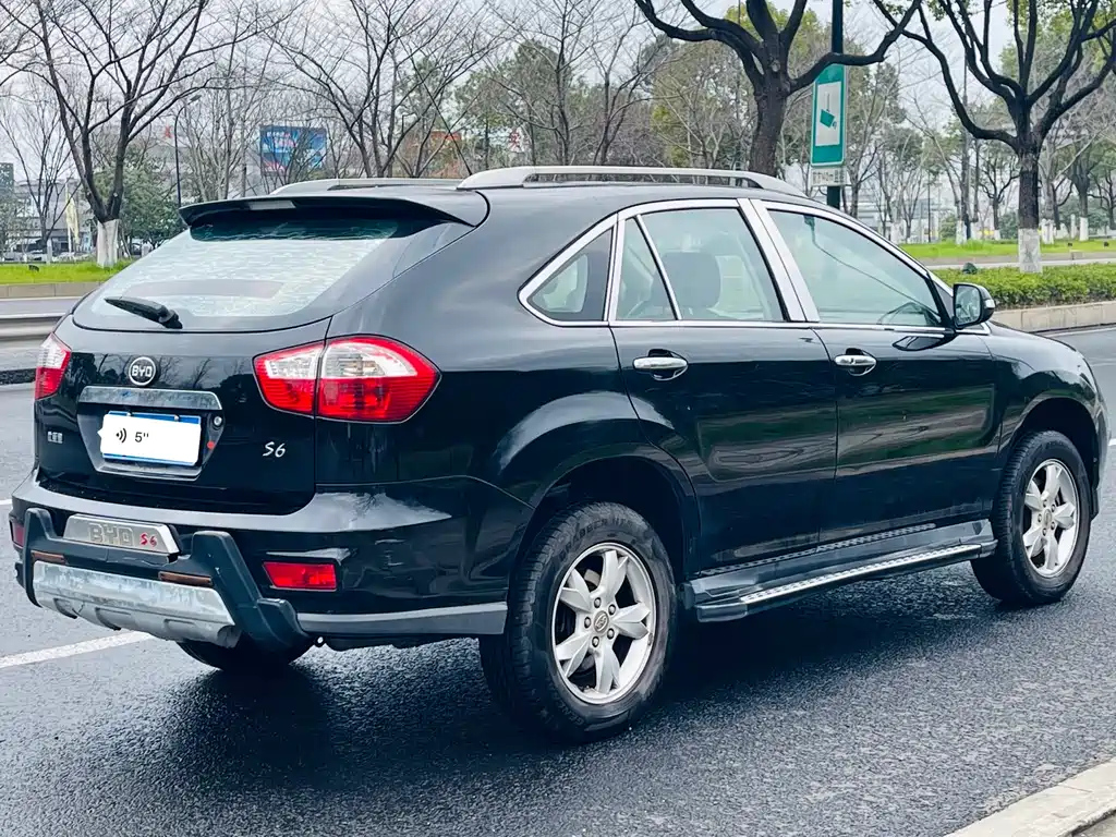 BYD S6 2014