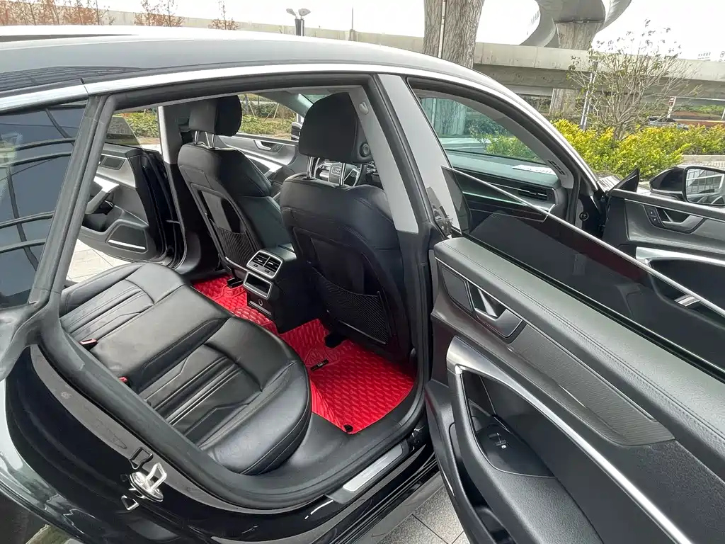 AUDI A7 2021