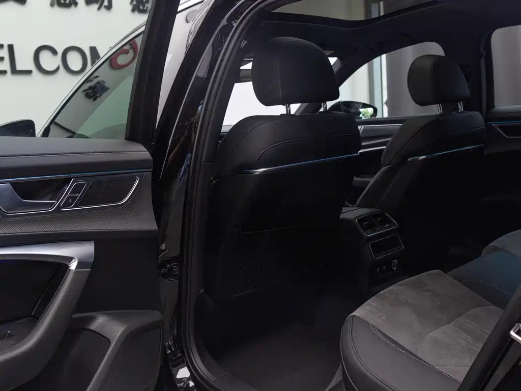 AUDI A6L 2023