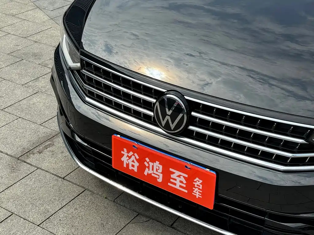 VOLKSWAGEN MAGOTAN 2023