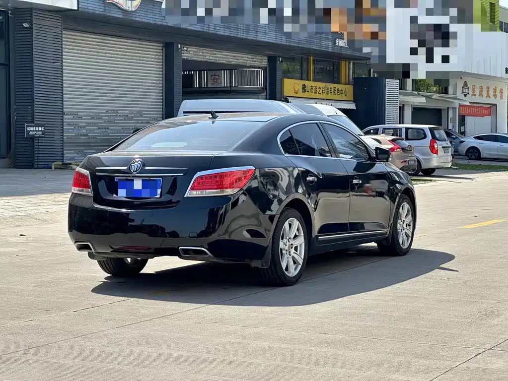 BUICK LACROSSE 2013