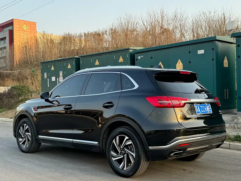 HONGQI HS5 2023