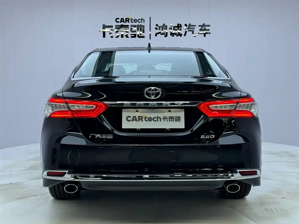TOYOTA CAMRY 2023