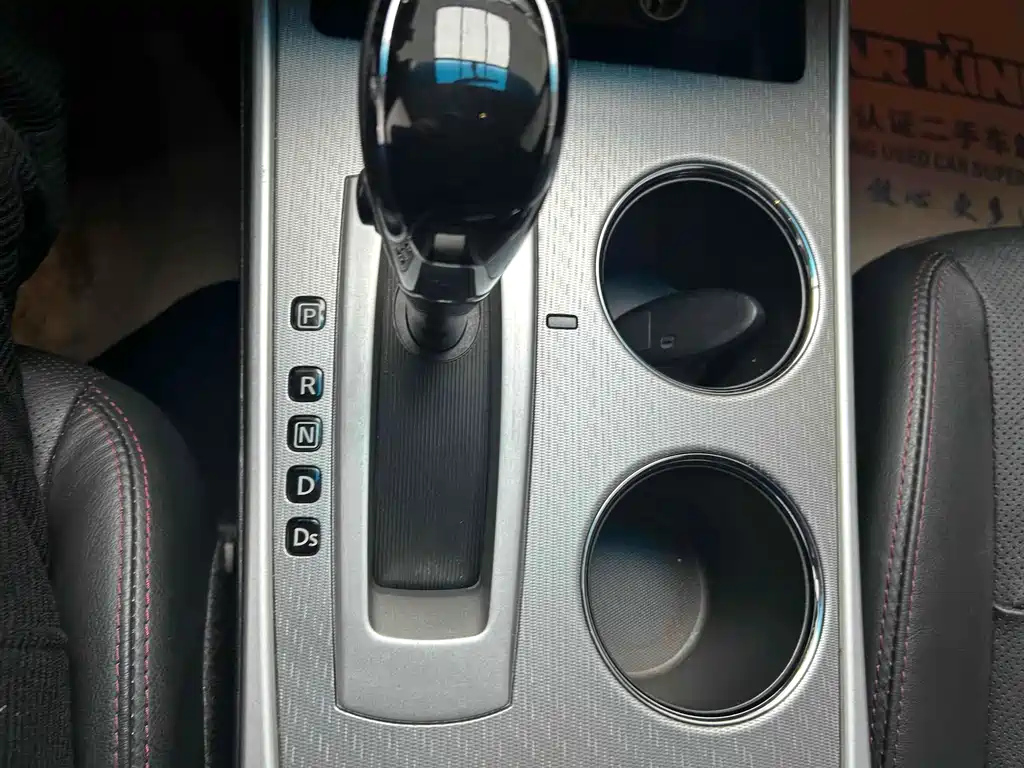 NISSAN TEANA 2018