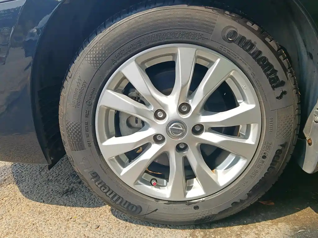 NISSAN TEANA 2015