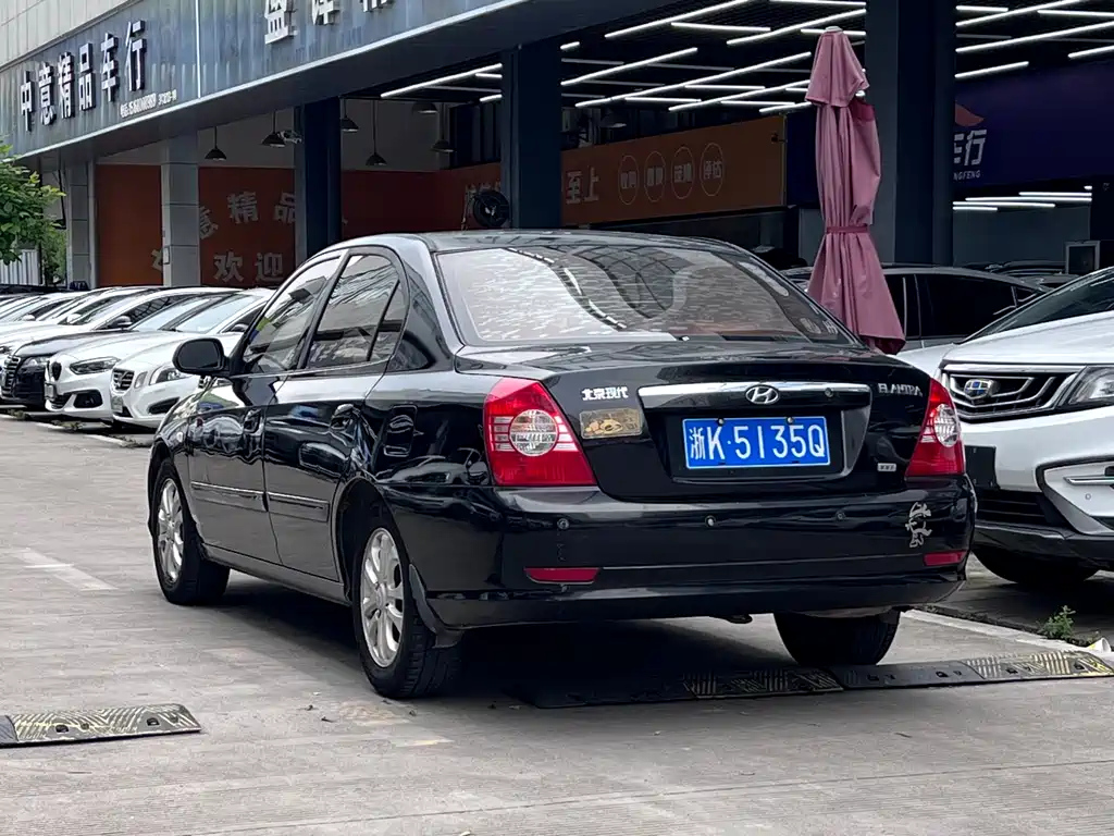 HYUNDAI ELANTRA 2010