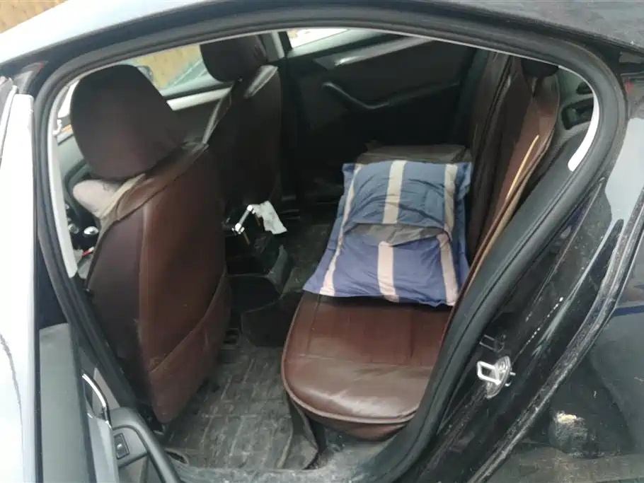SKODA OCTAVIA 2015