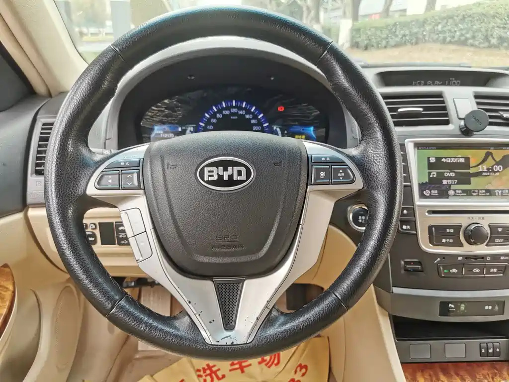 BYD G6 2012
