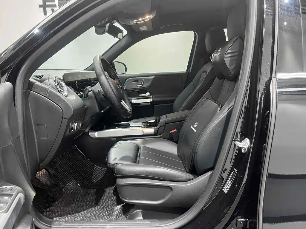 MERCEDES BENZ GLB 2022