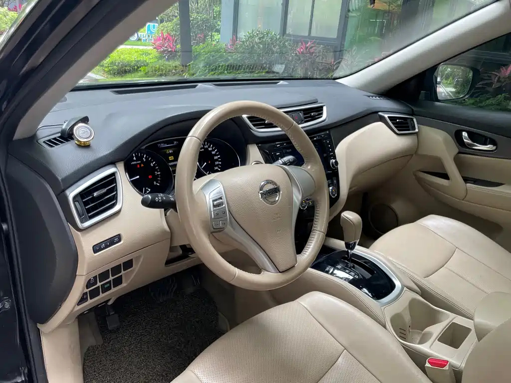 NISSAN X-TRAIL 2016