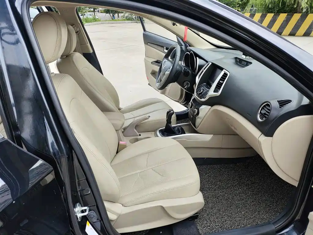 CHANGAN EADO 2014