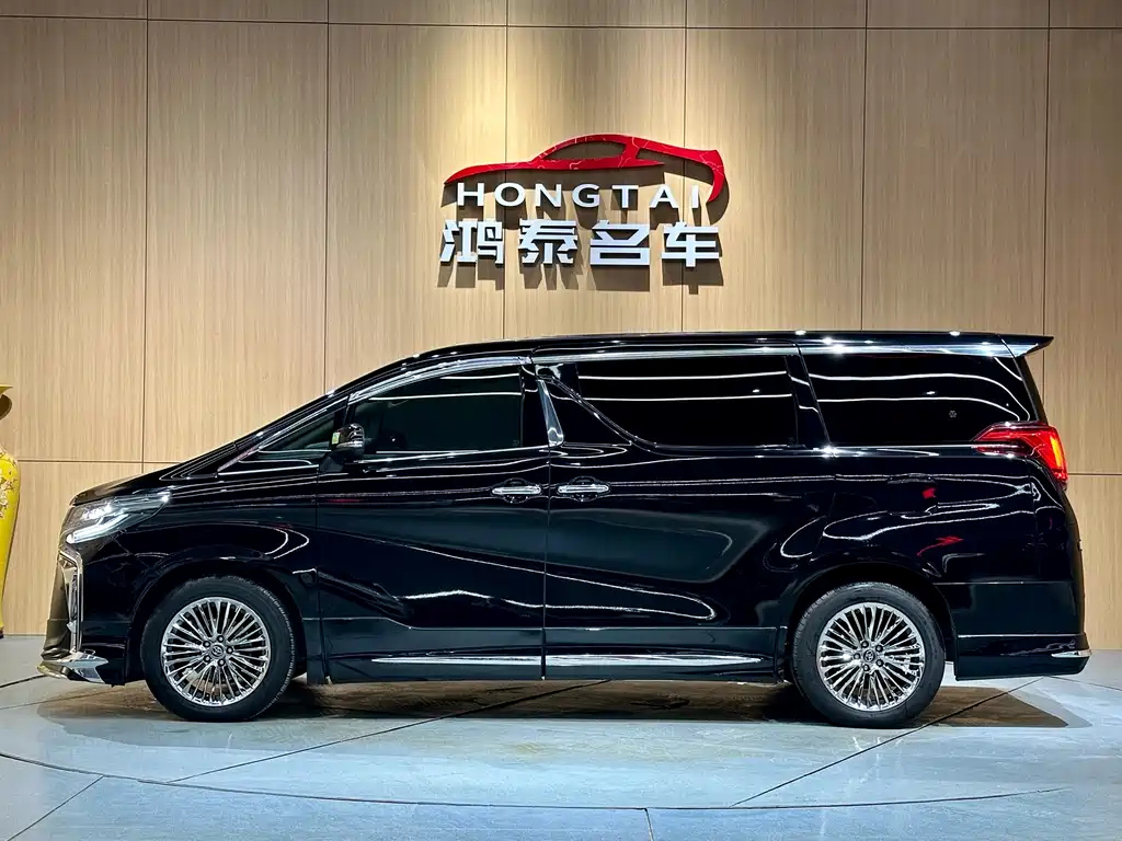 TOYOTA ALPHARD 2016