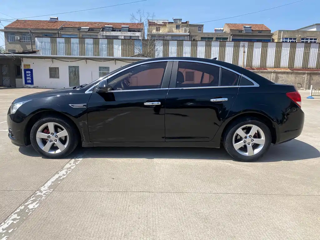 CHEVROLET CRUZE 2010