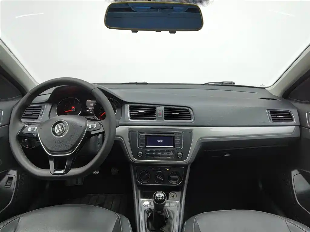 VOLKSWAGEN LAVIDA 2017