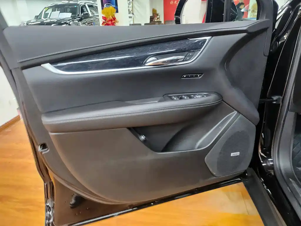 CADILLAC XT5 2023