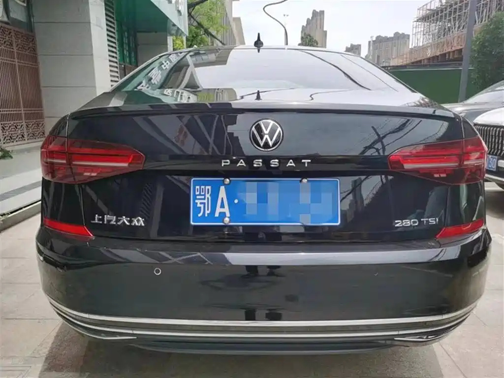 VOLKSWAGEN PASSAT 2021