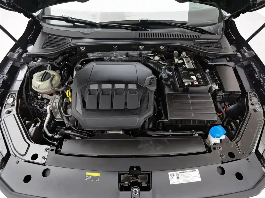 VOLKSWAGEN PASSAT 2021