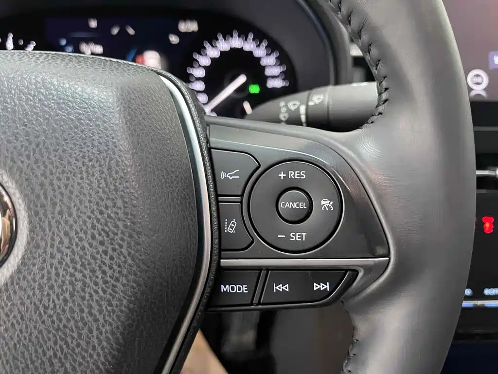 TOYOTA AVALON 2022