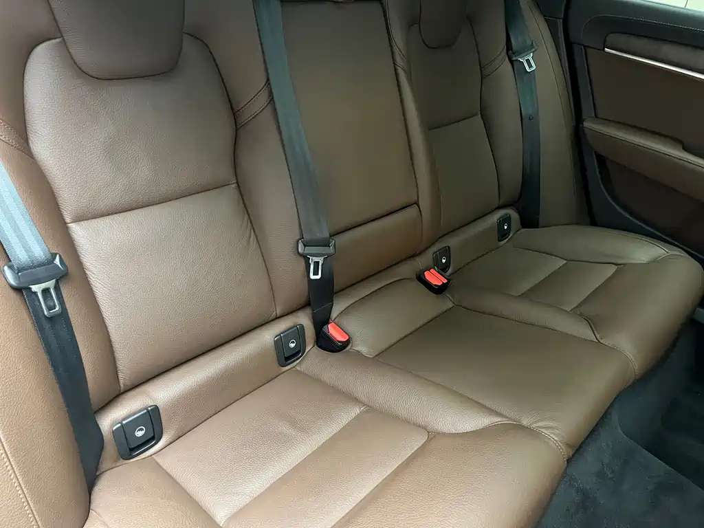 VOLVO S90 2022