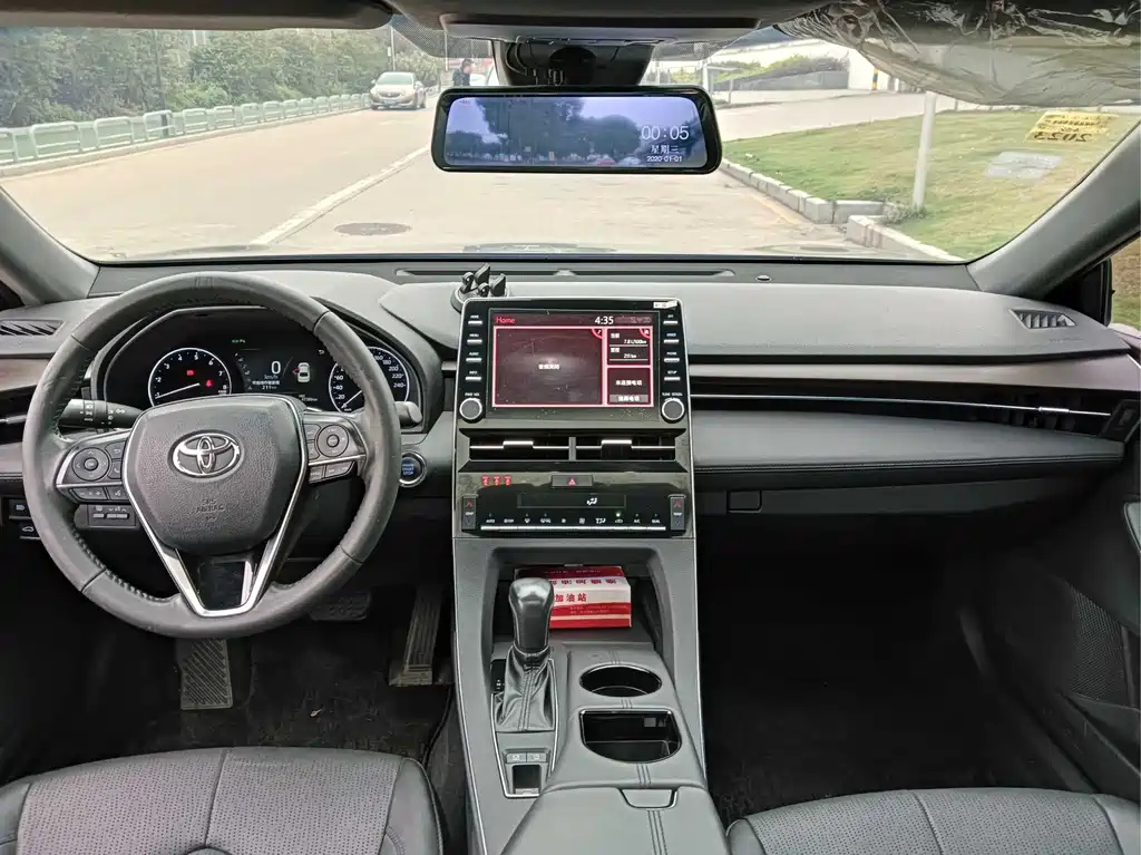 TOYOTA AVALON 2021