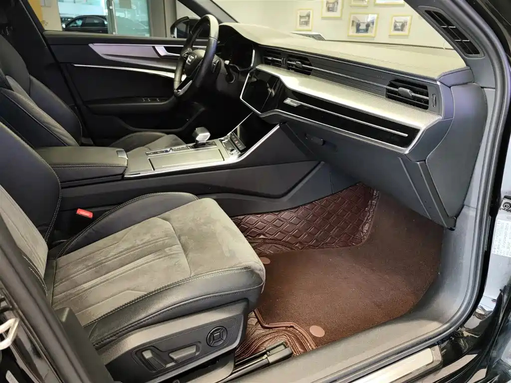 AUDI A6L 2021