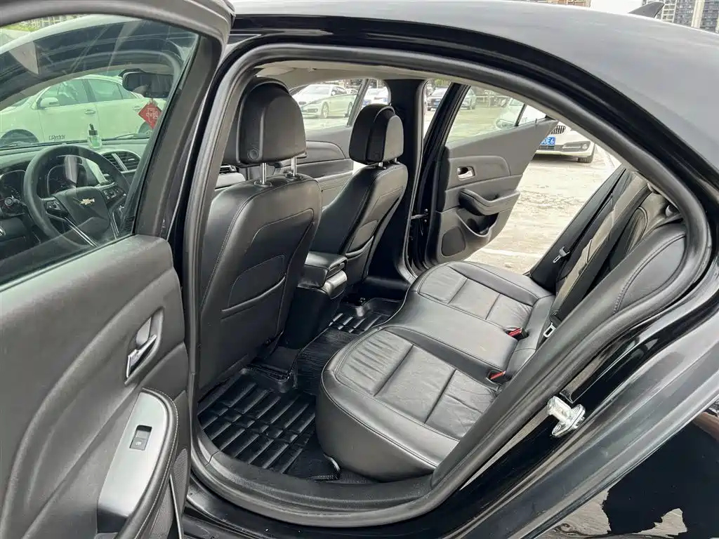 CHEVROLET MALIBU 2012