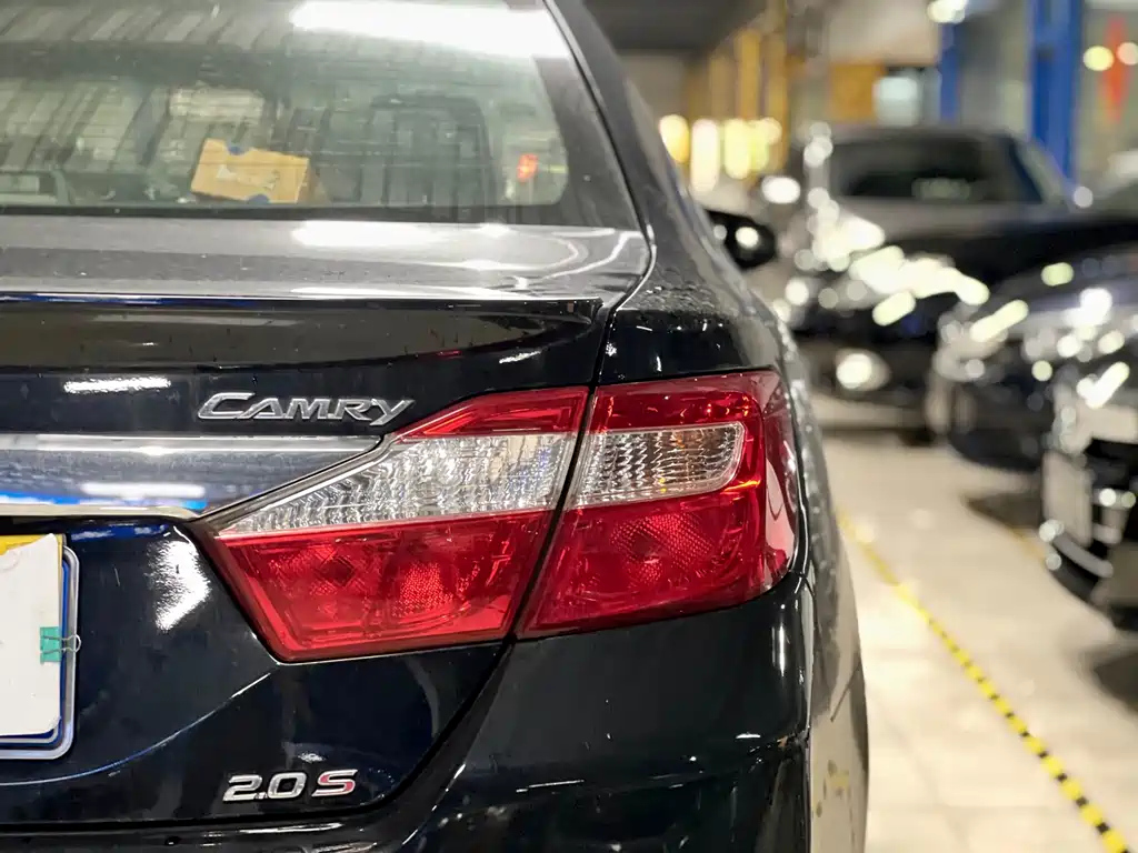 TOYOTA CAMRY 2014