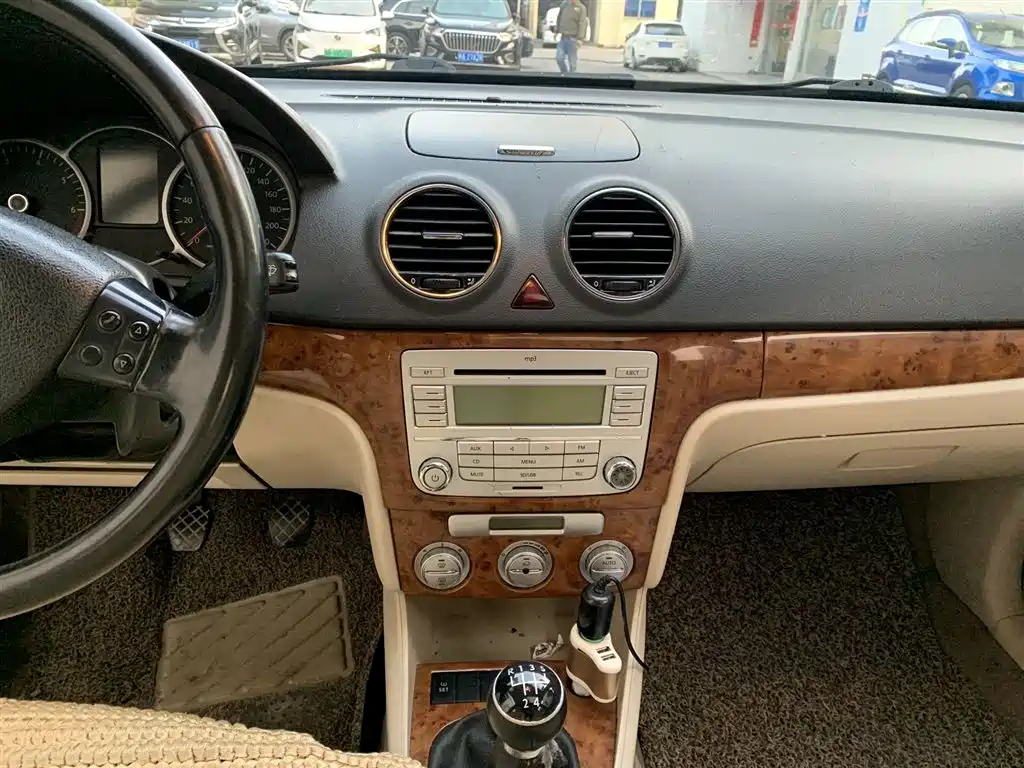 VOLKSWAGEN LAVIDA 2009