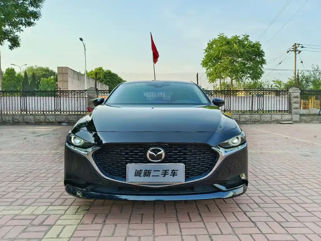 MAZDA 3 AXELA 2022