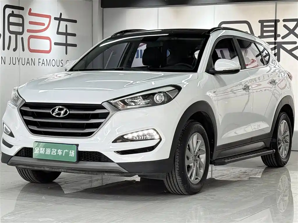 HYUNDAI TUCSON 2018