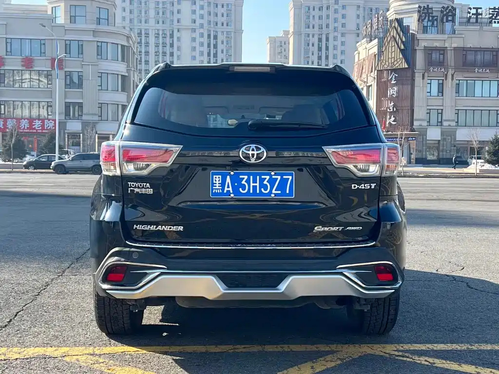 TOYOTA HIGHLANDER 2017