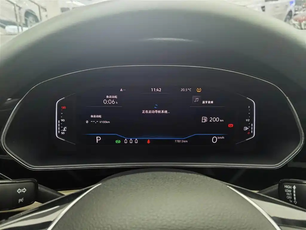 VOLKSWAGEN PASSAT 2021