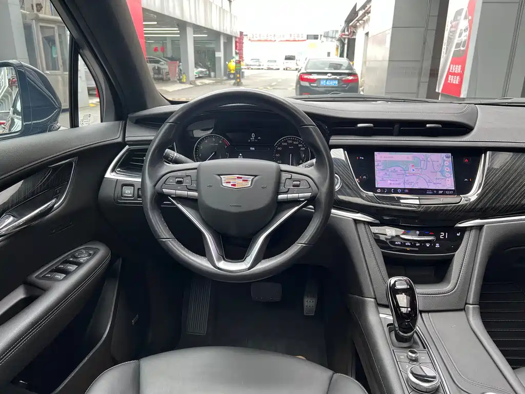 CADILLAC XT6 2021
