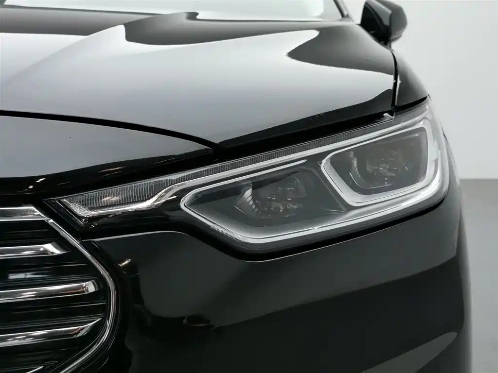 FORD TAURUS 2020