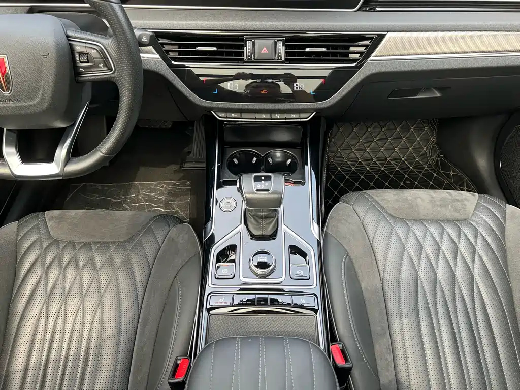 HONGQI HS5 2022
